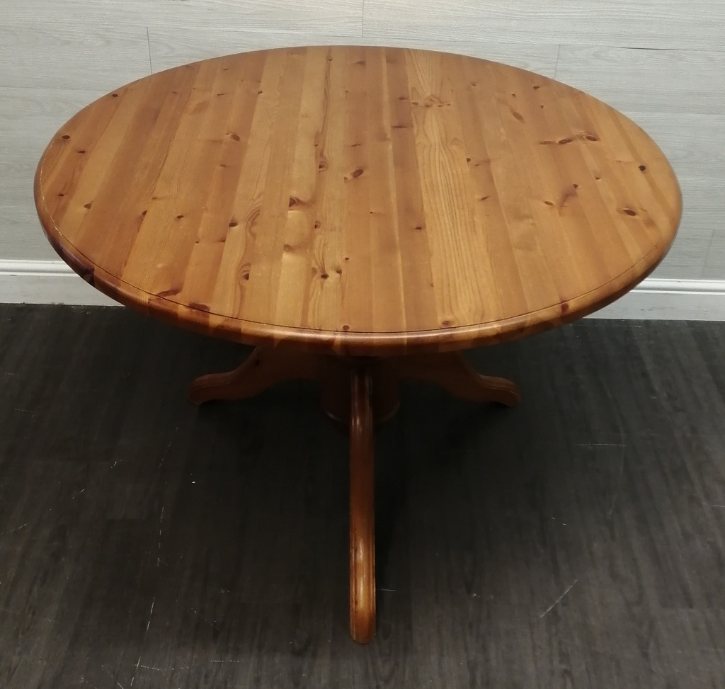 3FT 8" ROUND solid PINE TABLE