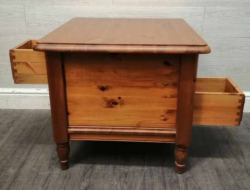 DUCAL Pine Coffee/ Side Table