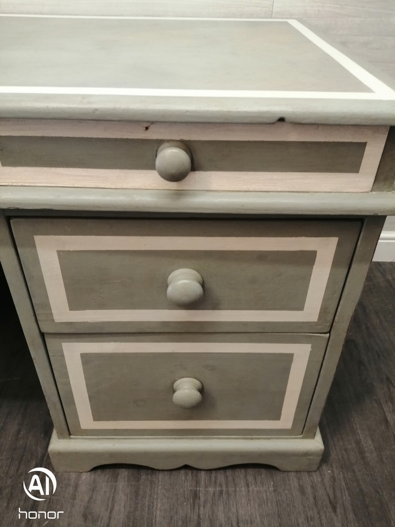 STUNNING PINE PAINTED PEDESTAL DESK