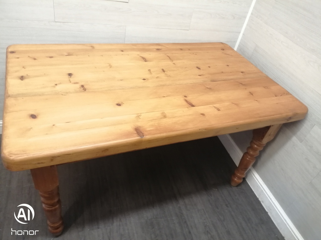 5FT SOLID PINE CHUNKY TOP DINING TABLE