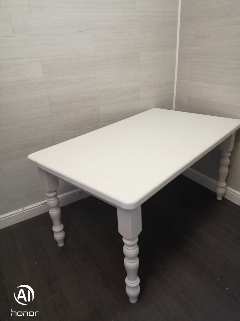 SOLID PINE 5FT WHITE WASHED  DINING TABLE