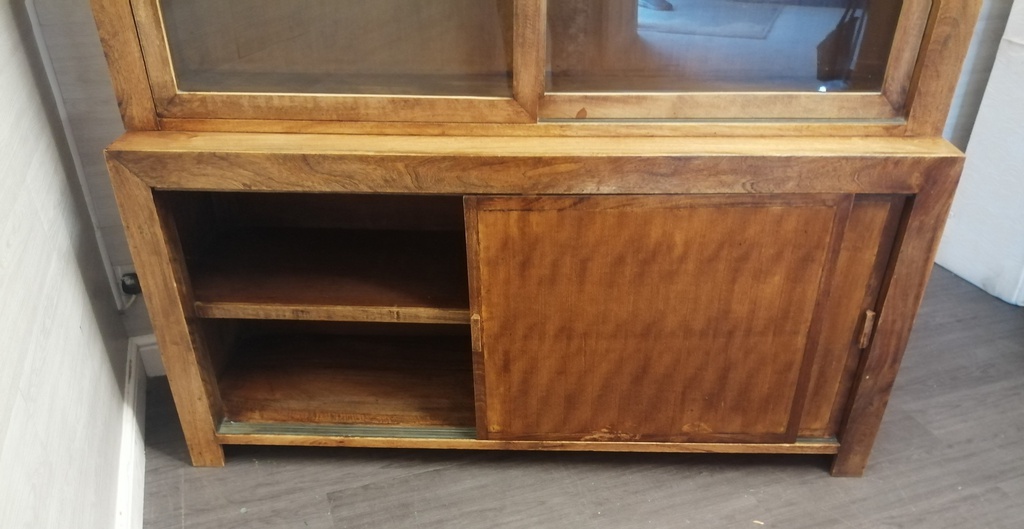 Sliding door glazed display unit