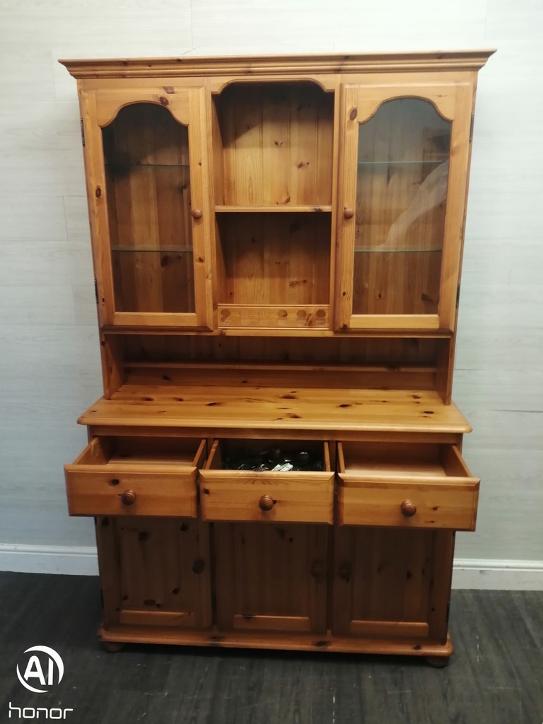 Quality pine glazed top dresser
