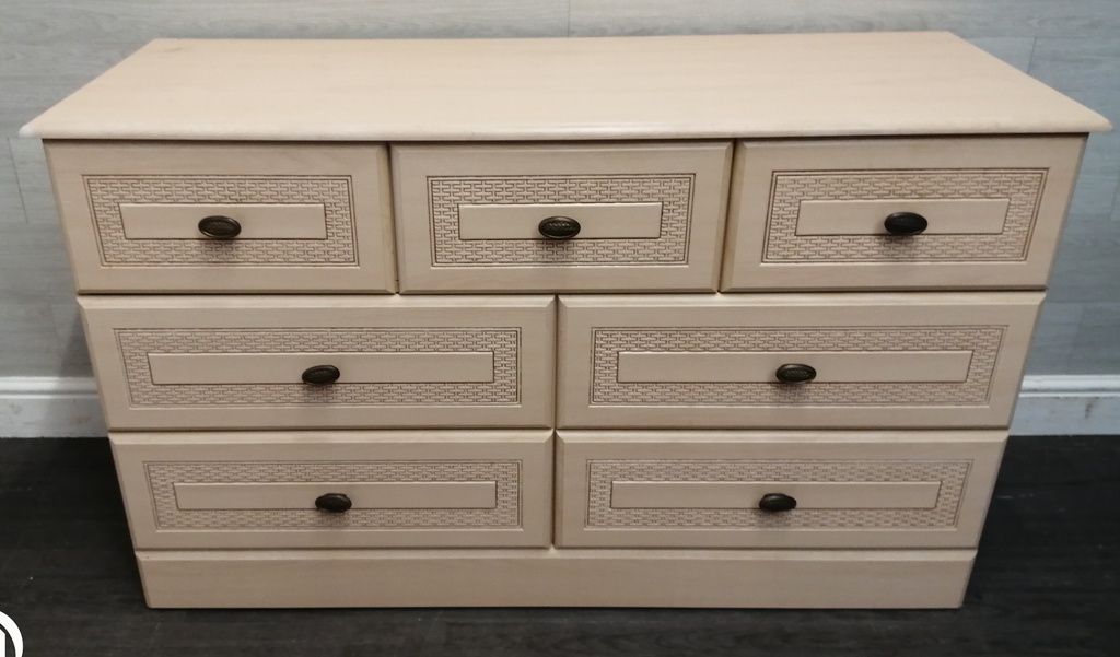 CREAM SEVEN DRAWER MERCHANT STYLE CHEST