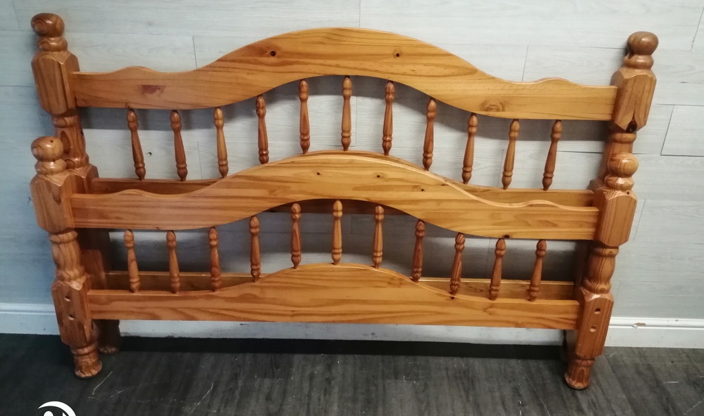 5ft Pine Bed Frame