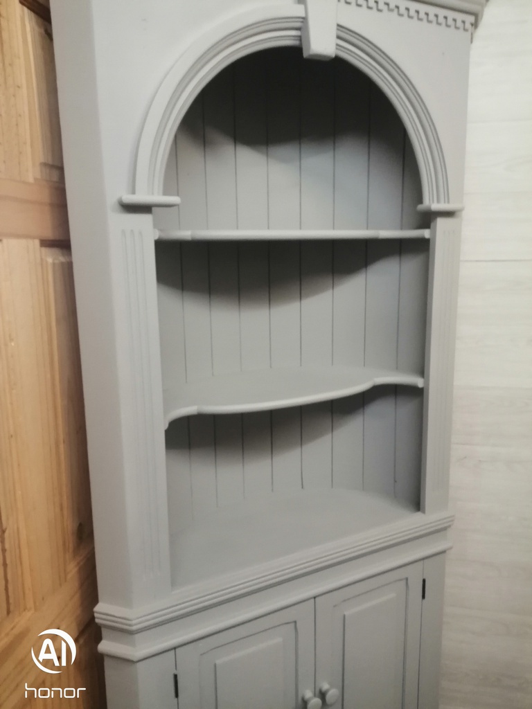 Quality Painted Solid Pine Barrell Back Corner Unit