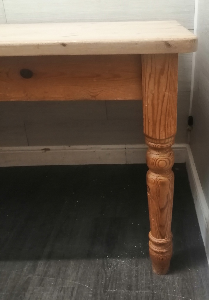 Great 8ft Solid Pine Dining Table