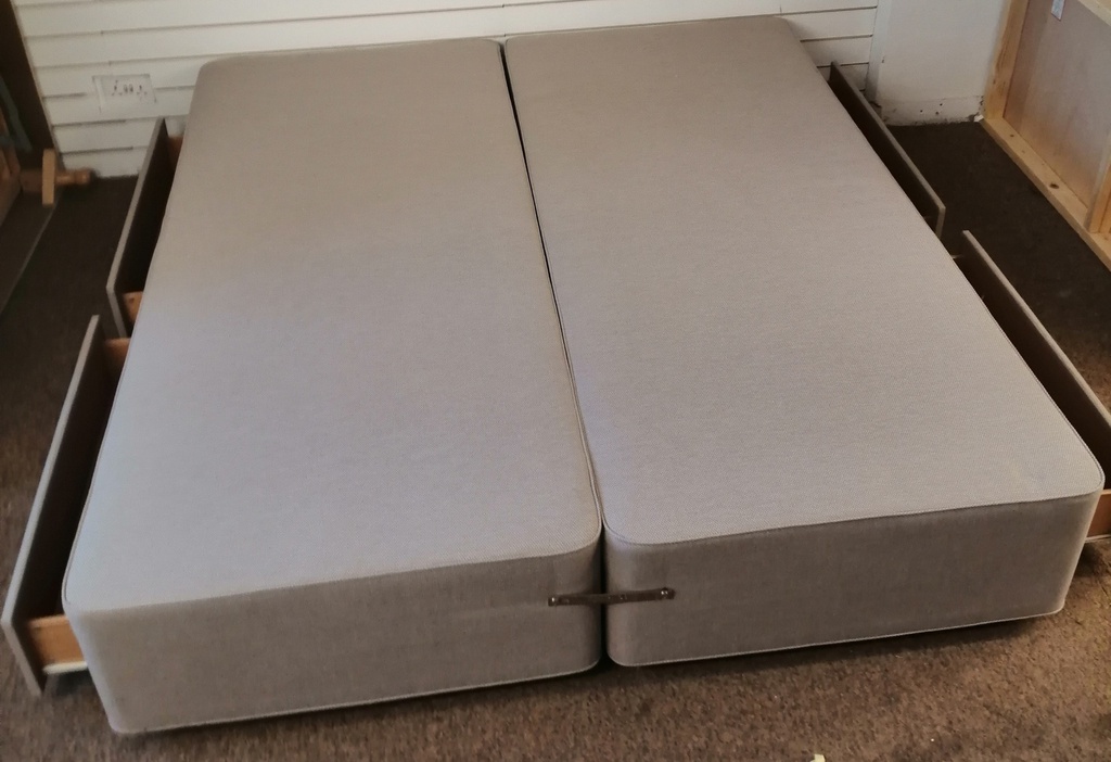 Quality Hynos 6ft Zip &amp; Link Mattress Divan Base