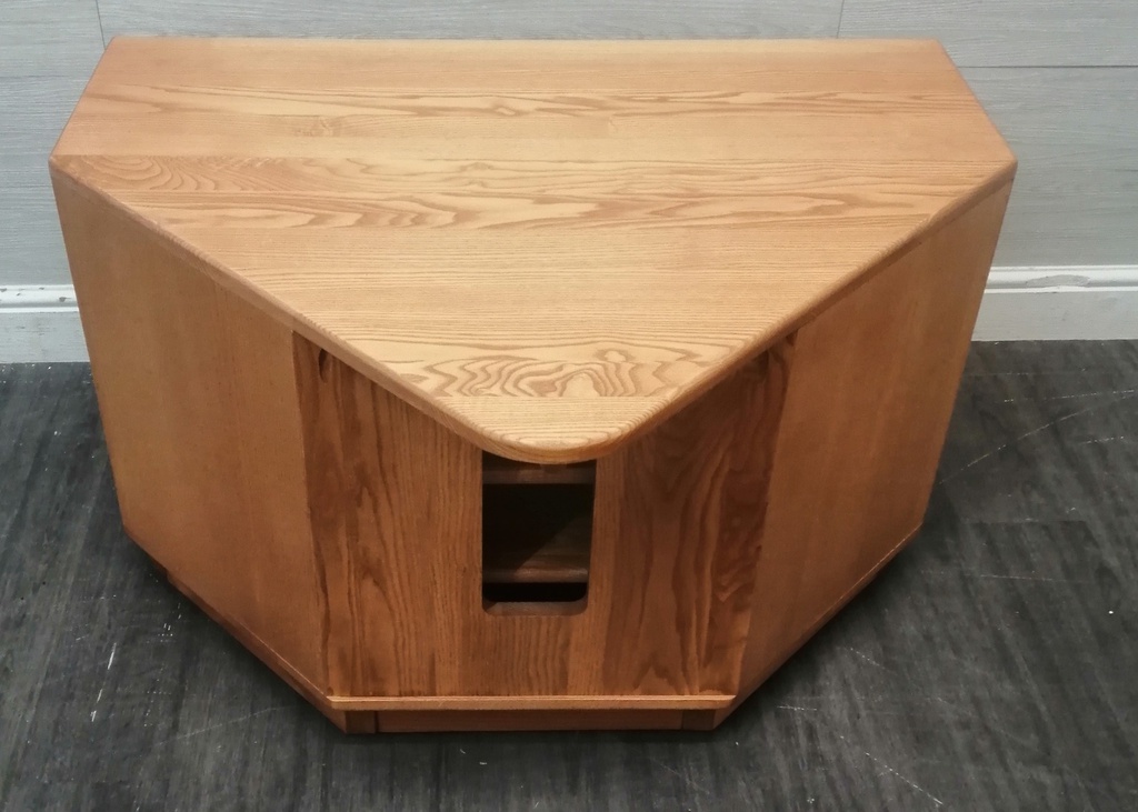 QUALITY MODERN ERCOL WINDSOR TV BENCH/STAND