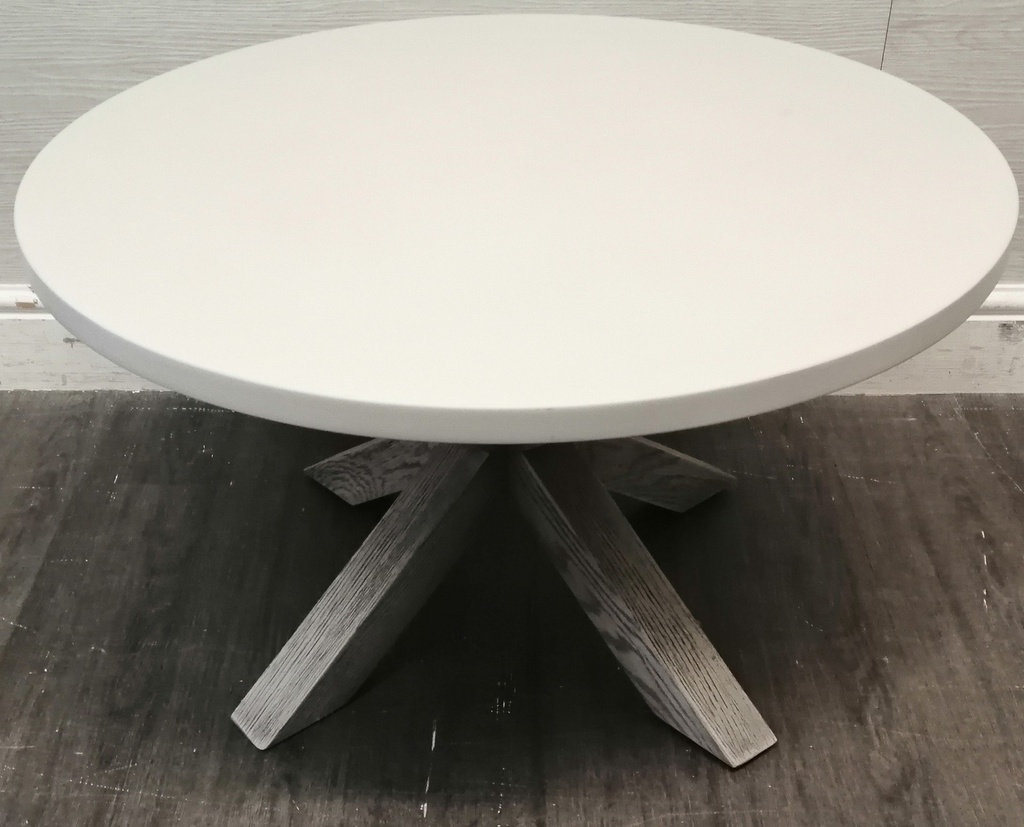 NEAT ROUND COFFEE/ SIDE TABLE