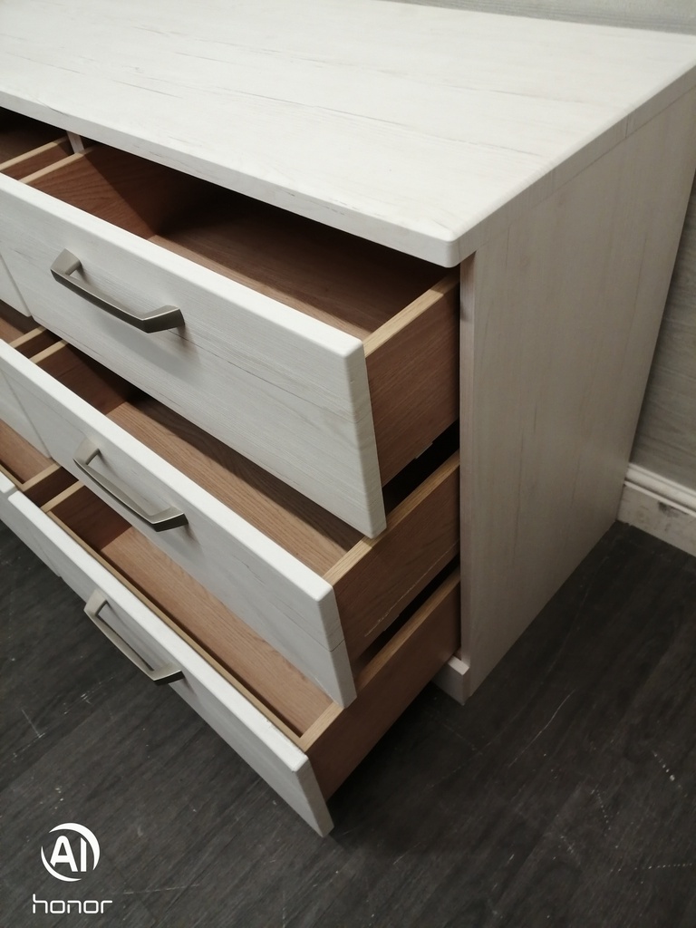 WHITE/GREY SIX DRAWER MERCHANT STYLE CHEST