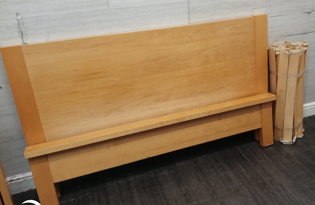 5FT BEECH STYLE  BED FRAME