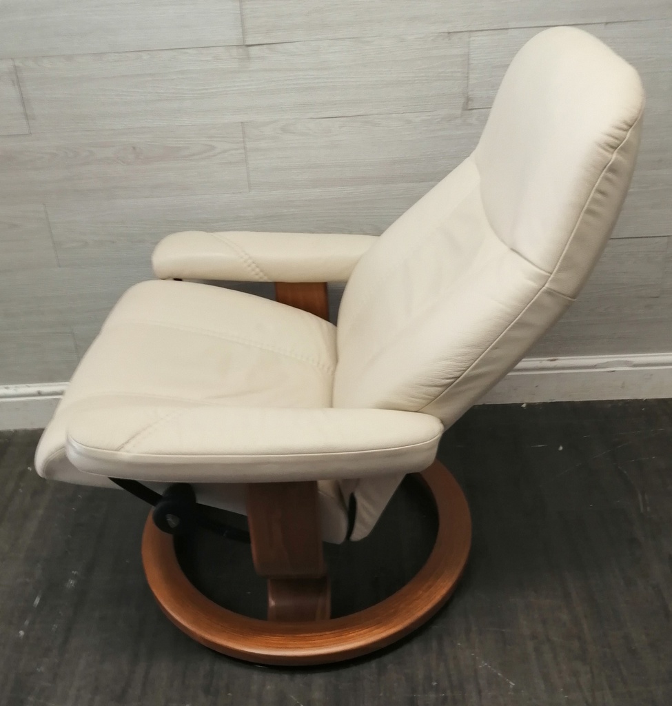 STRESSLESS Leather Recliner Chair with Footstool