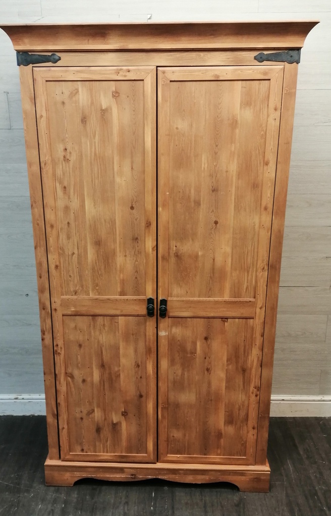 Good Value Double Wardrobe