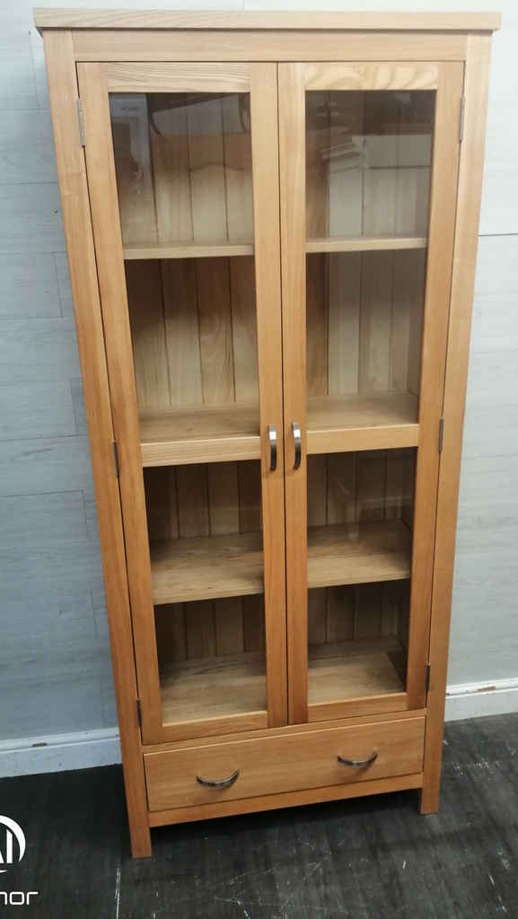Lovely Oak  Glazed Display Bookcase