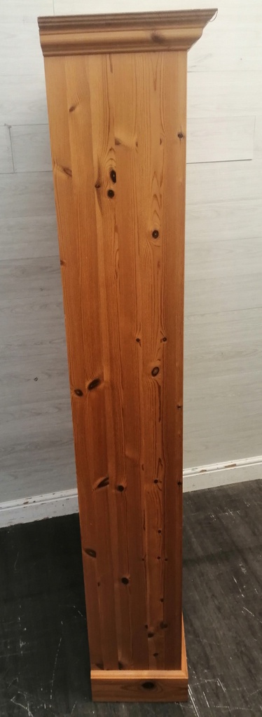 QUALITY SOLID PINE BOOKCASE