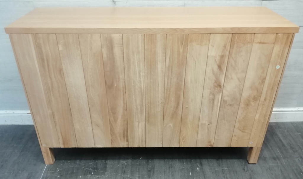 Lovely Oak Sideboard With Drawers
