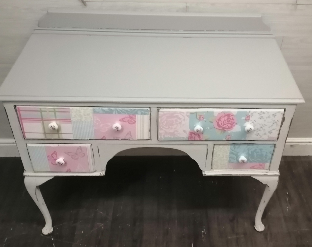 VINTAGE SHABBY CHIC DRESSING TABLE /DESK