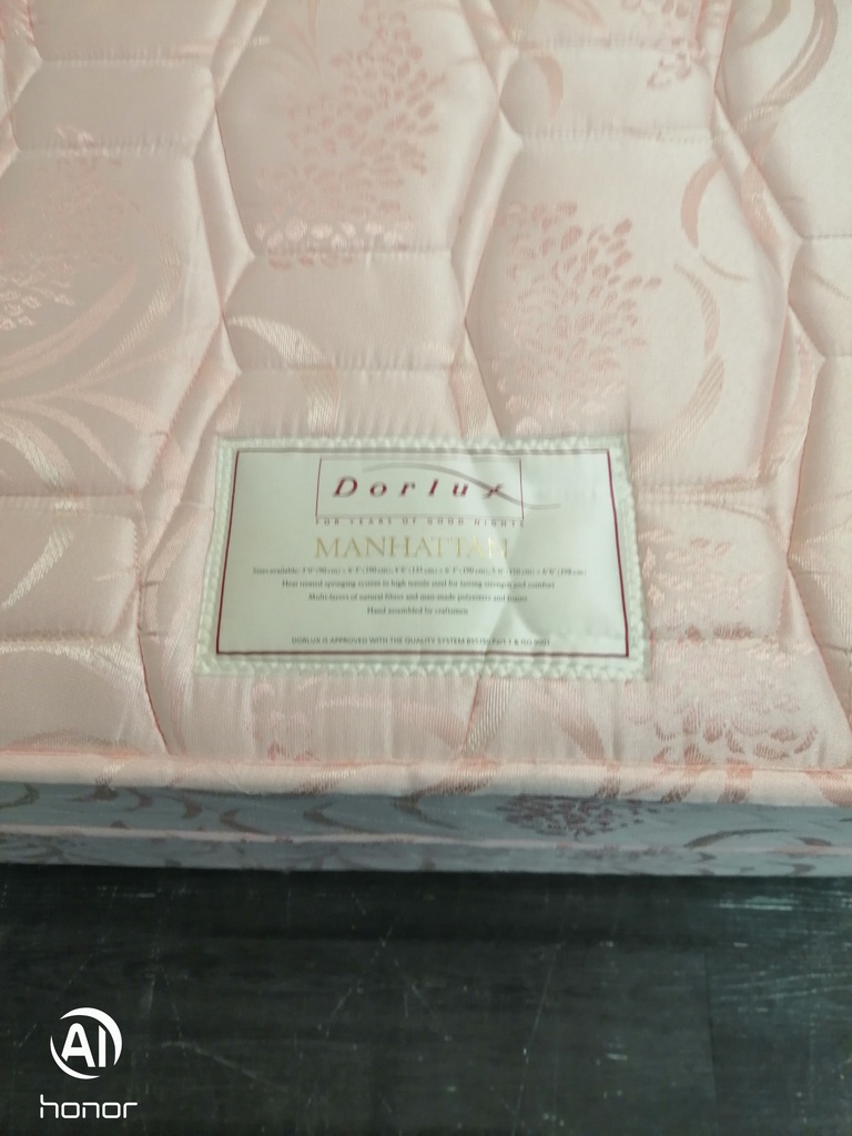 3ft Single Dorlux mattress and diven set