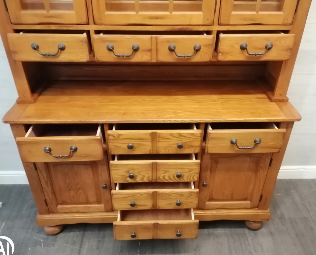 Stunning large oak dresser display unit