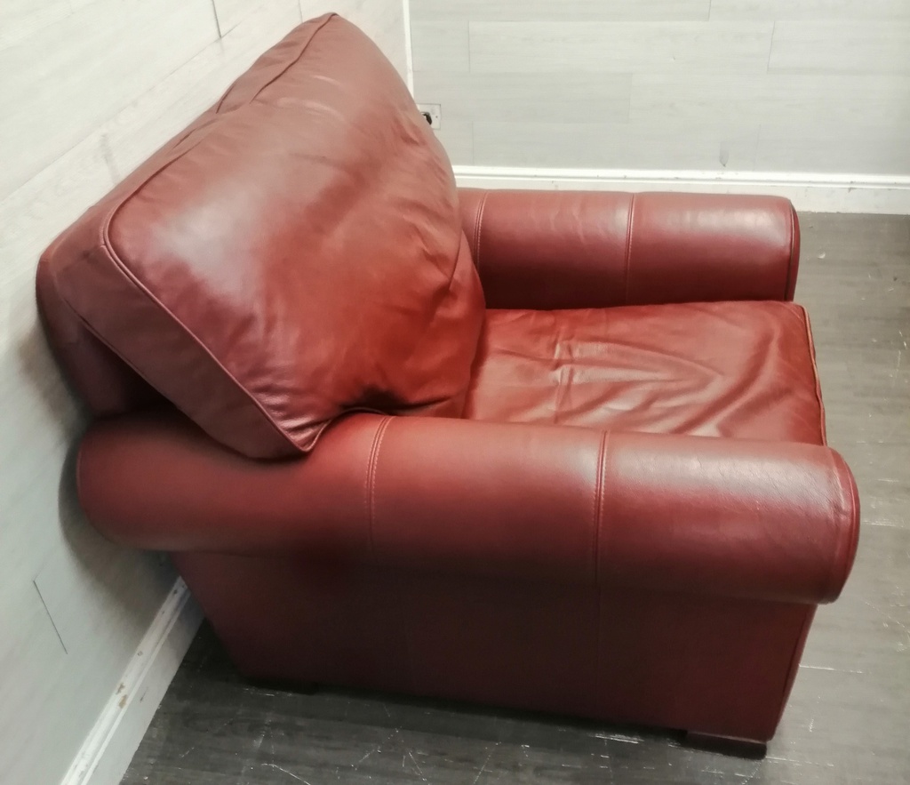 Quality MULTIYORK Leather Armchair Ref: HF18900