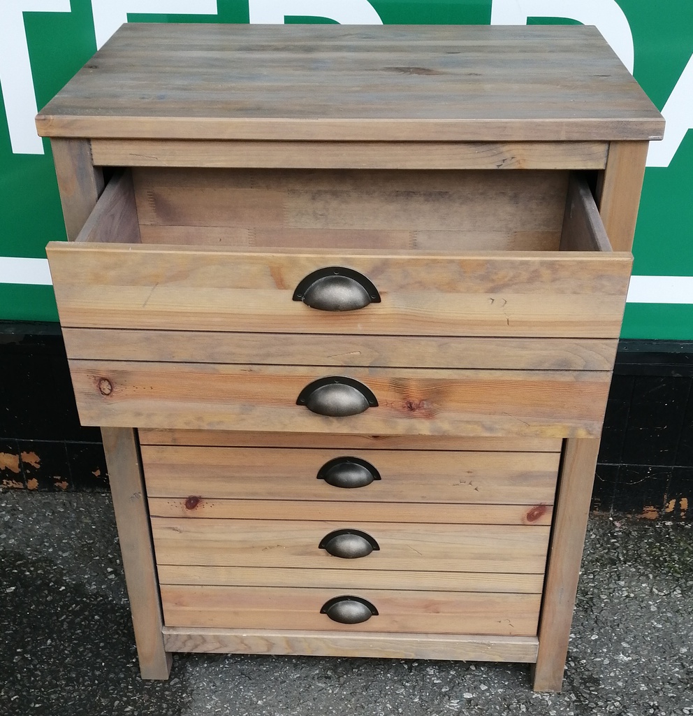 RUSTIC STYLE SIDEBOARD / CHEST