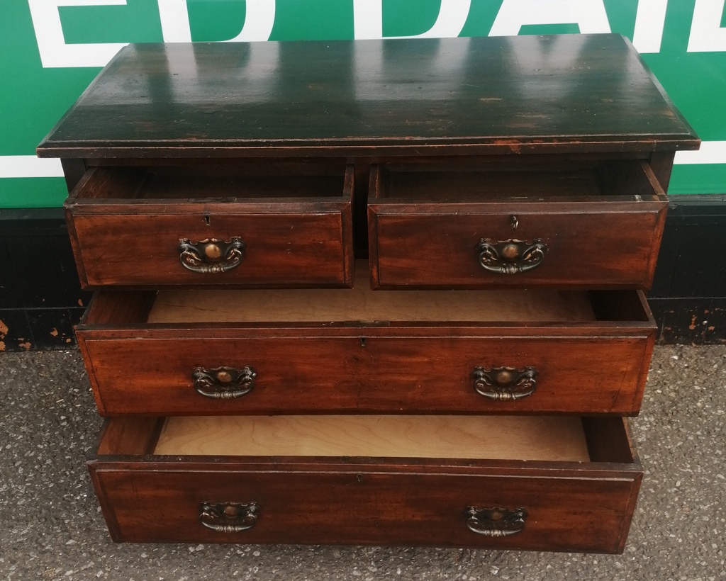 LOVELY OLD ANTIQUE CHEST OF 4 DRAWERS