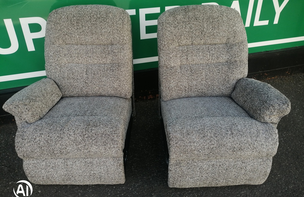 Lovely Sherborne Keswick  2 Seater Sofa