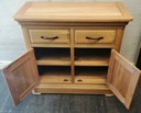 QUALITY NEAT OAK SIDEBOARD