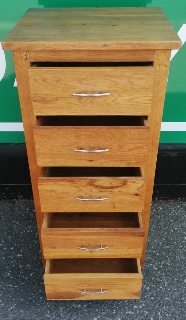 Oak Wellington Chest of Five Drawers
