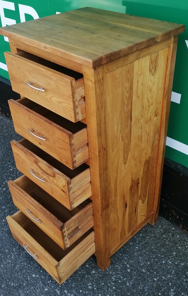 Oak Wellington Chest of Five Drawers