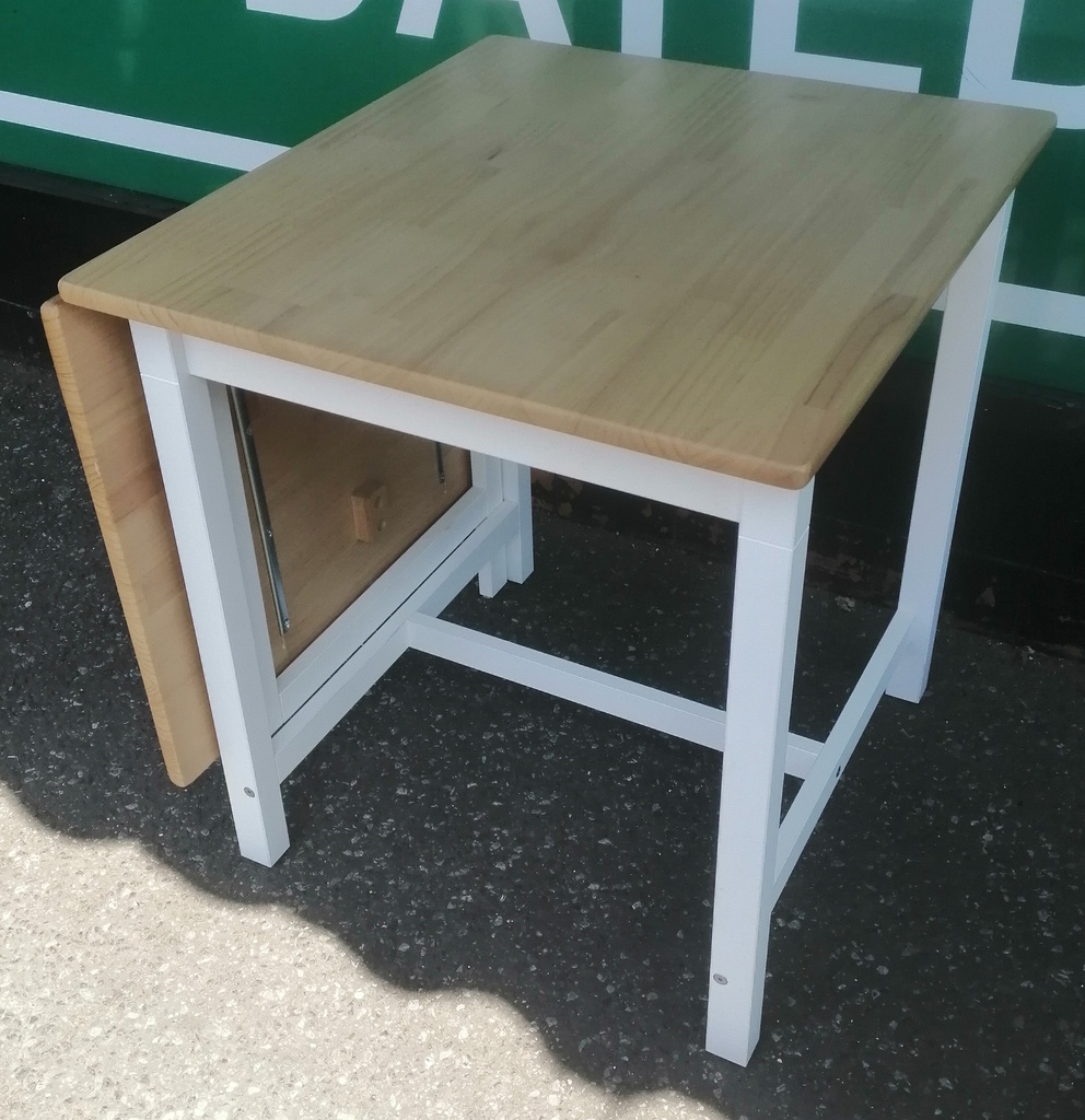 SHAKER STYLE DROP LEAF TABLE