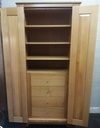 TOP QUALITY SOLID OAK KITCHEN LARDER UNIT / LINEN CUPBOARD