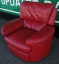 QUALITY RED LEATHER ELECTRIC RECLINER ARMCHAIR