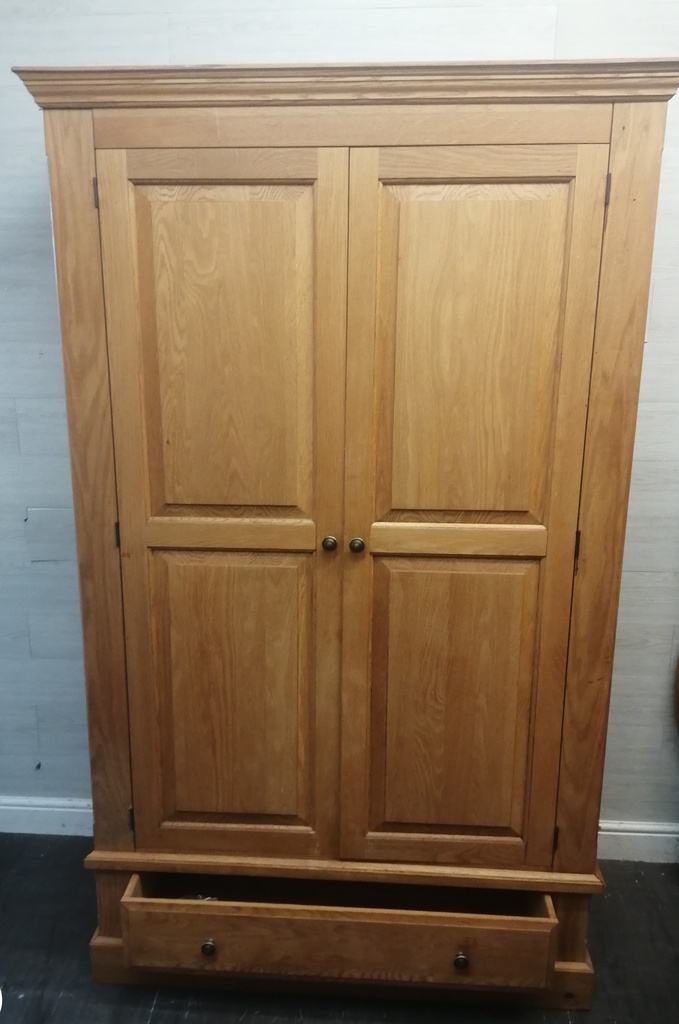 LARGE OAK WARDROBE WITH DRAWER