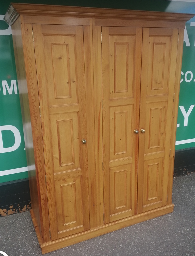 Quality triple solid pine wardrobe
