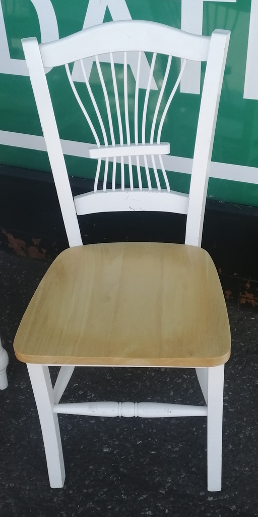Neat Tile Top Table and Four Chairs