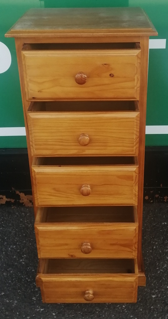 PINE FIVE DRAWER WELLINGTON CHEST