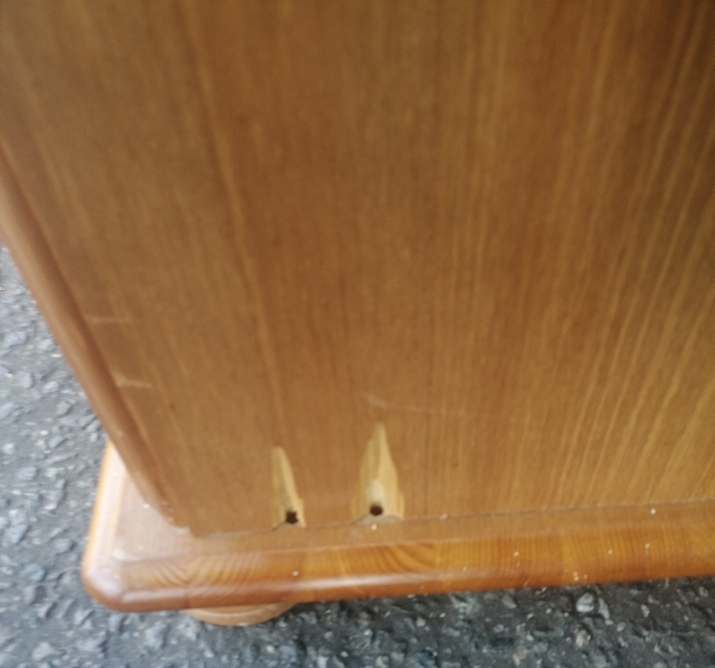 Double pine wardrobe