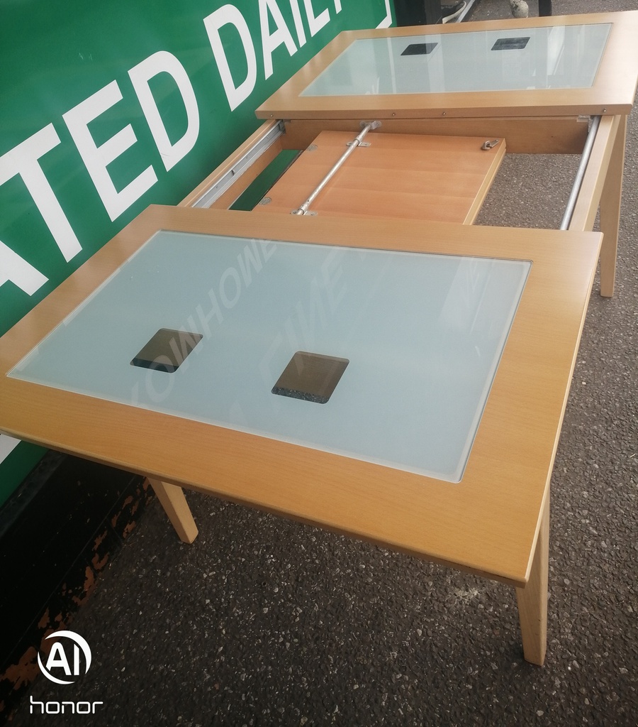 MODERN EXTENDING DINING TABLE