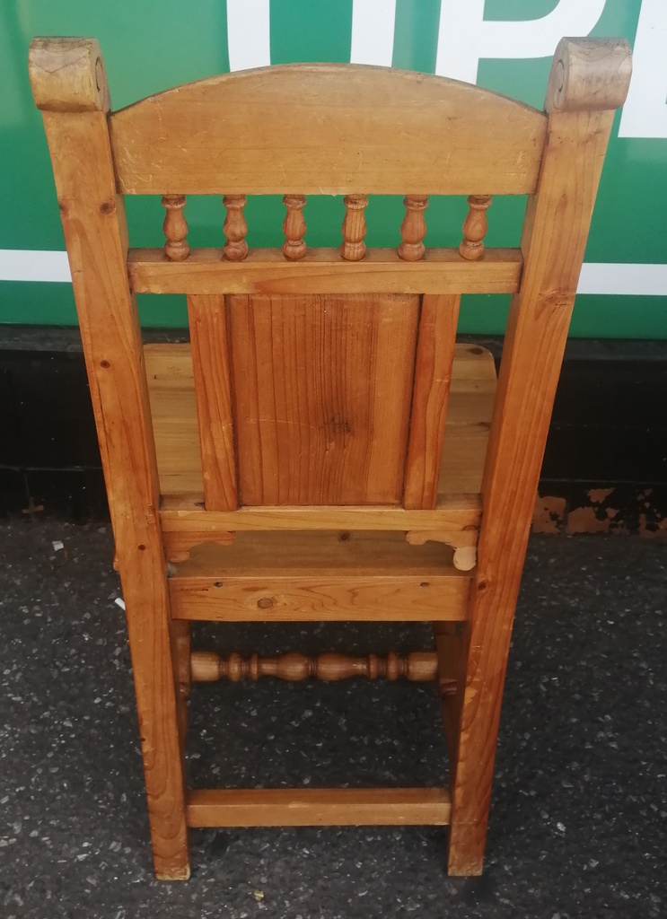 SET OF 6 RUSTIC PINE DINING CHAIRS