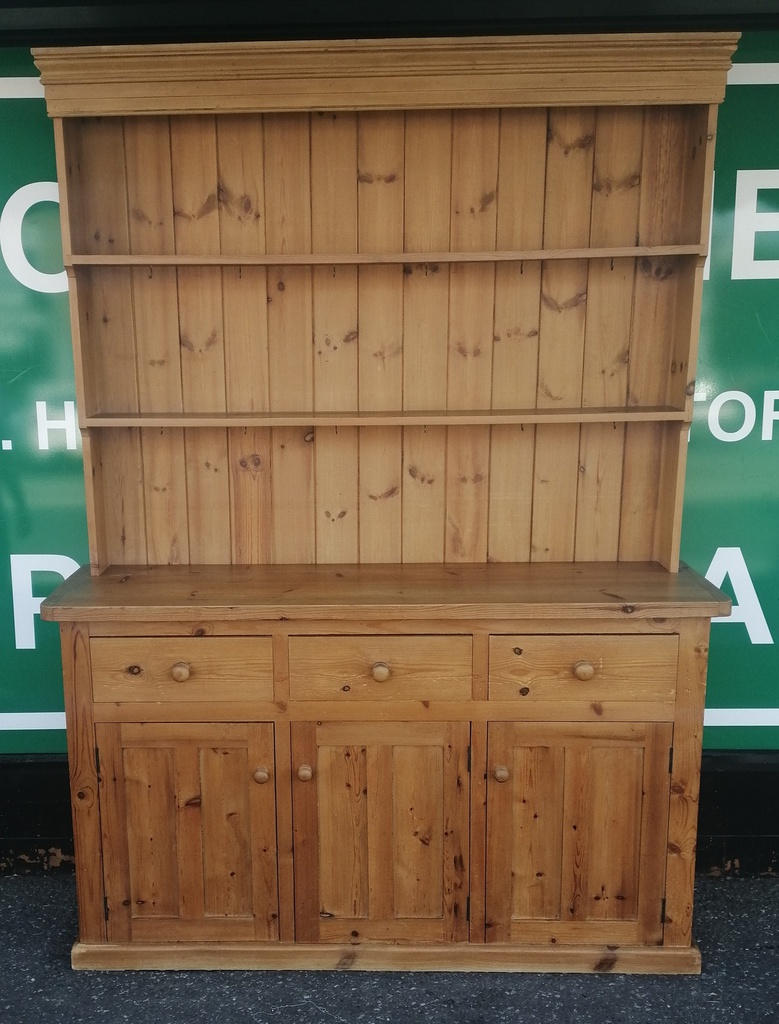 Lovely Rustic Pine Dresser