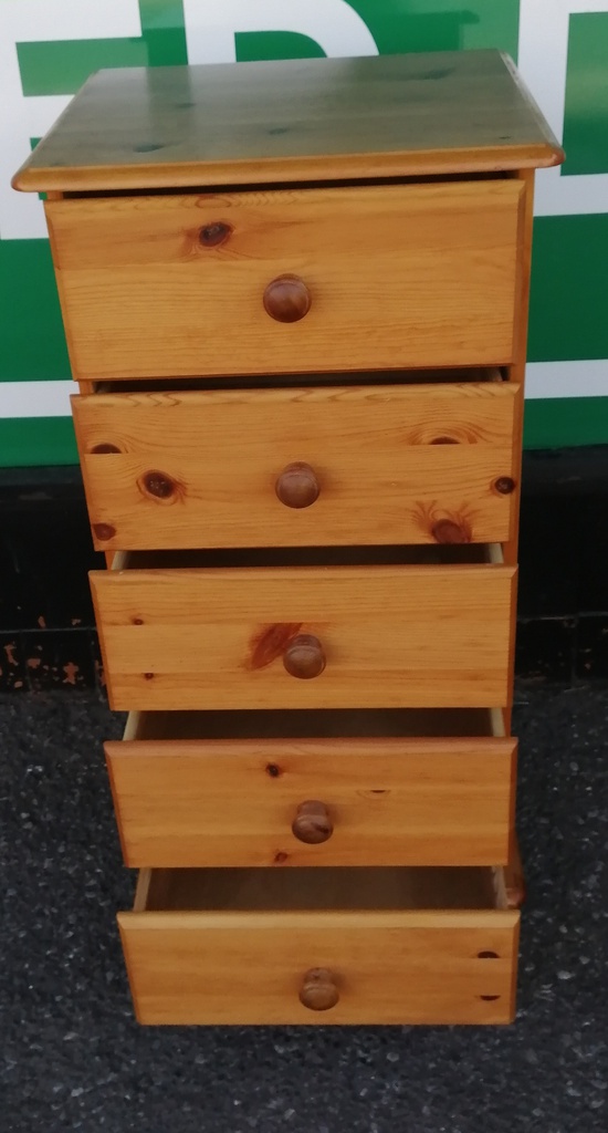 Five drawer pine wellington chest