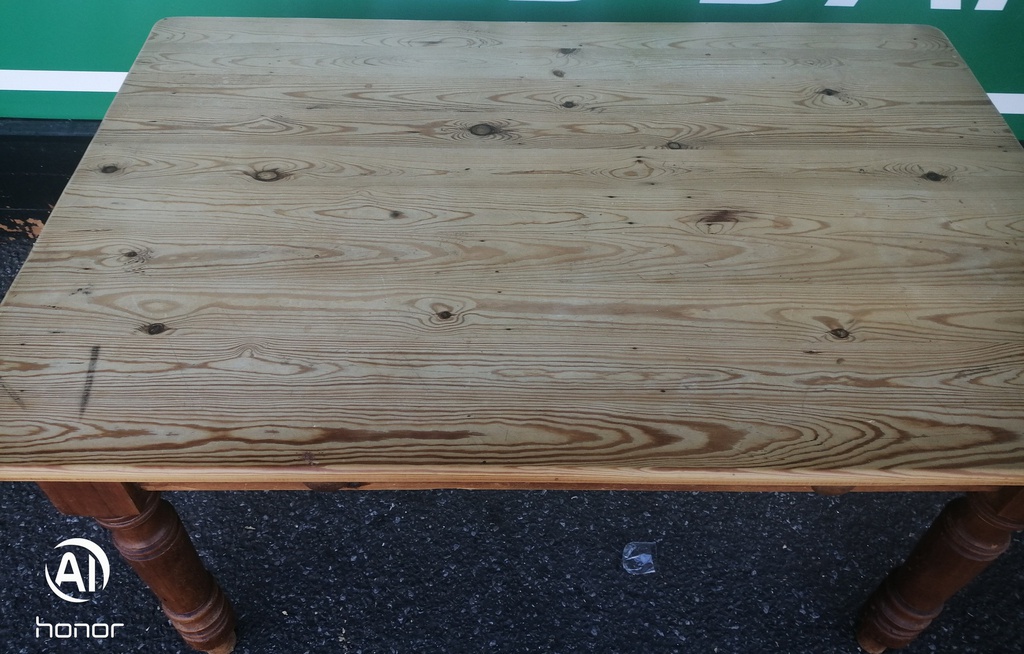 Solid pine neat 4ft 7" dining table with drawers