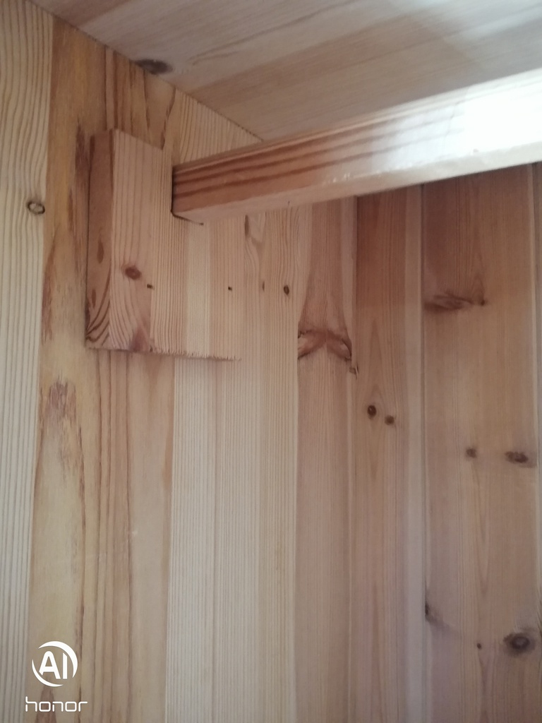 SOLID PINE SHABBY CHIC PAINTED WARDROBE