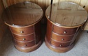 STUNNING PAIR OF WILLIS AND GAMBIER 3 DRAWER BEDSIDE / SIDE TABLE CHESTS