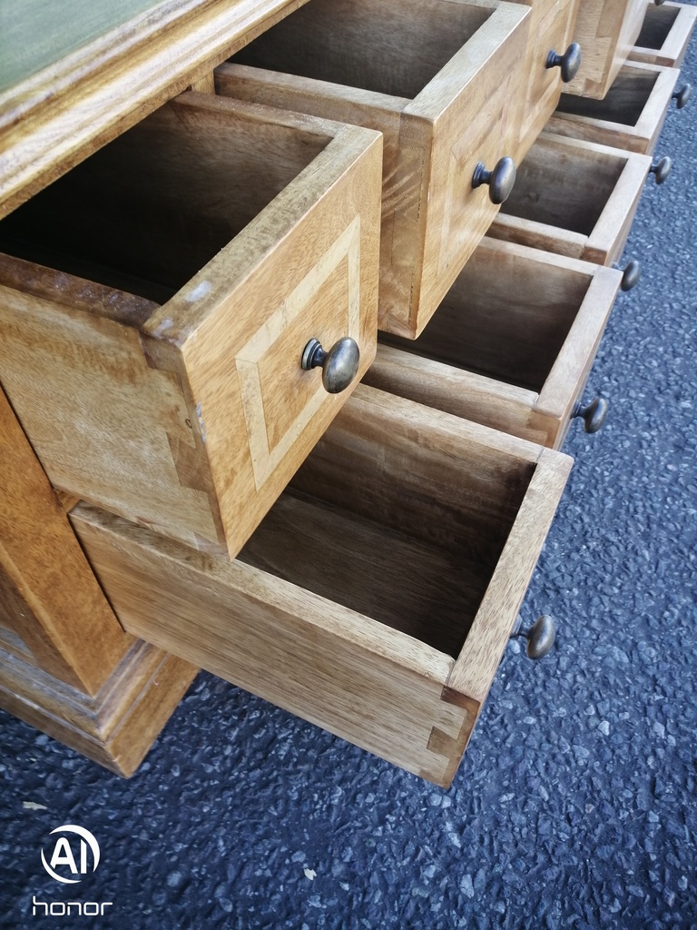 Quality Coffee Table With bank of Drawers