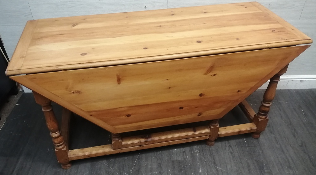 Large solid pine gate leg dining table