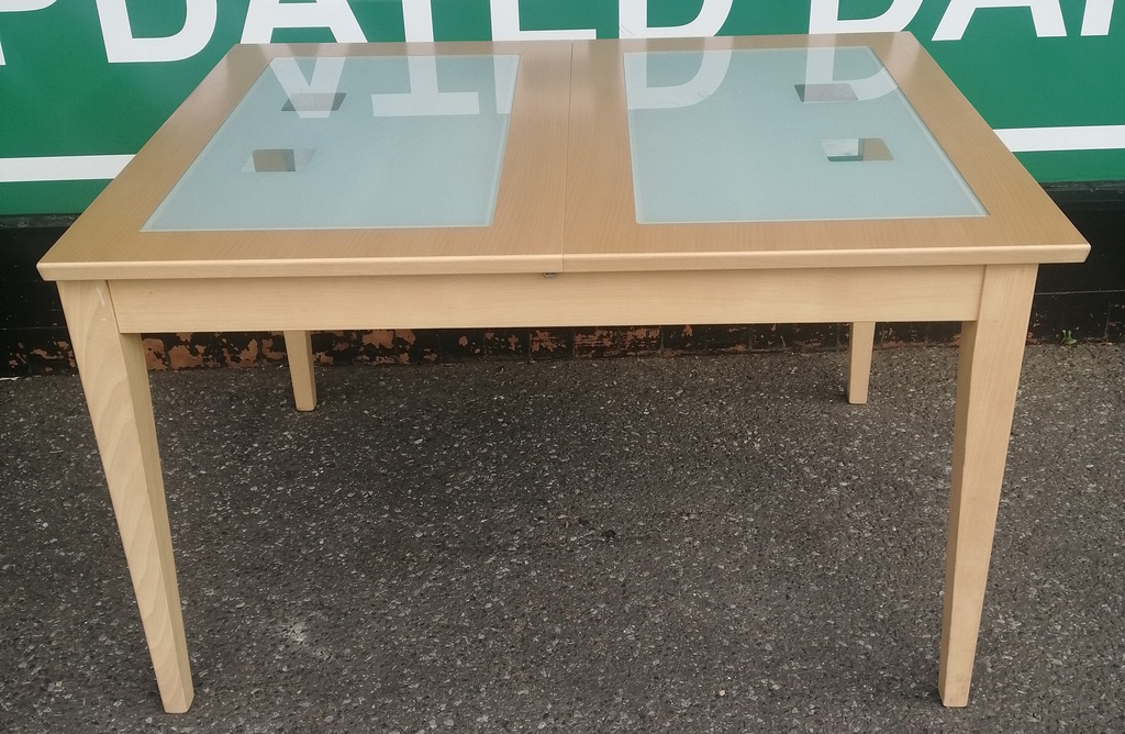 MODERN EXTENDING DINING TABLE