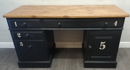 [HF17297] Great painted black numbered desk
